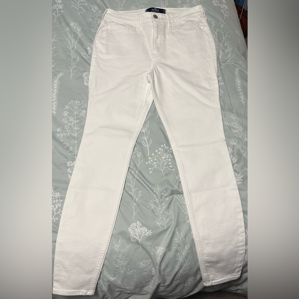 Women’s Size 7 Regular High Rise Super Skinny White Hollister Jeans NWOT